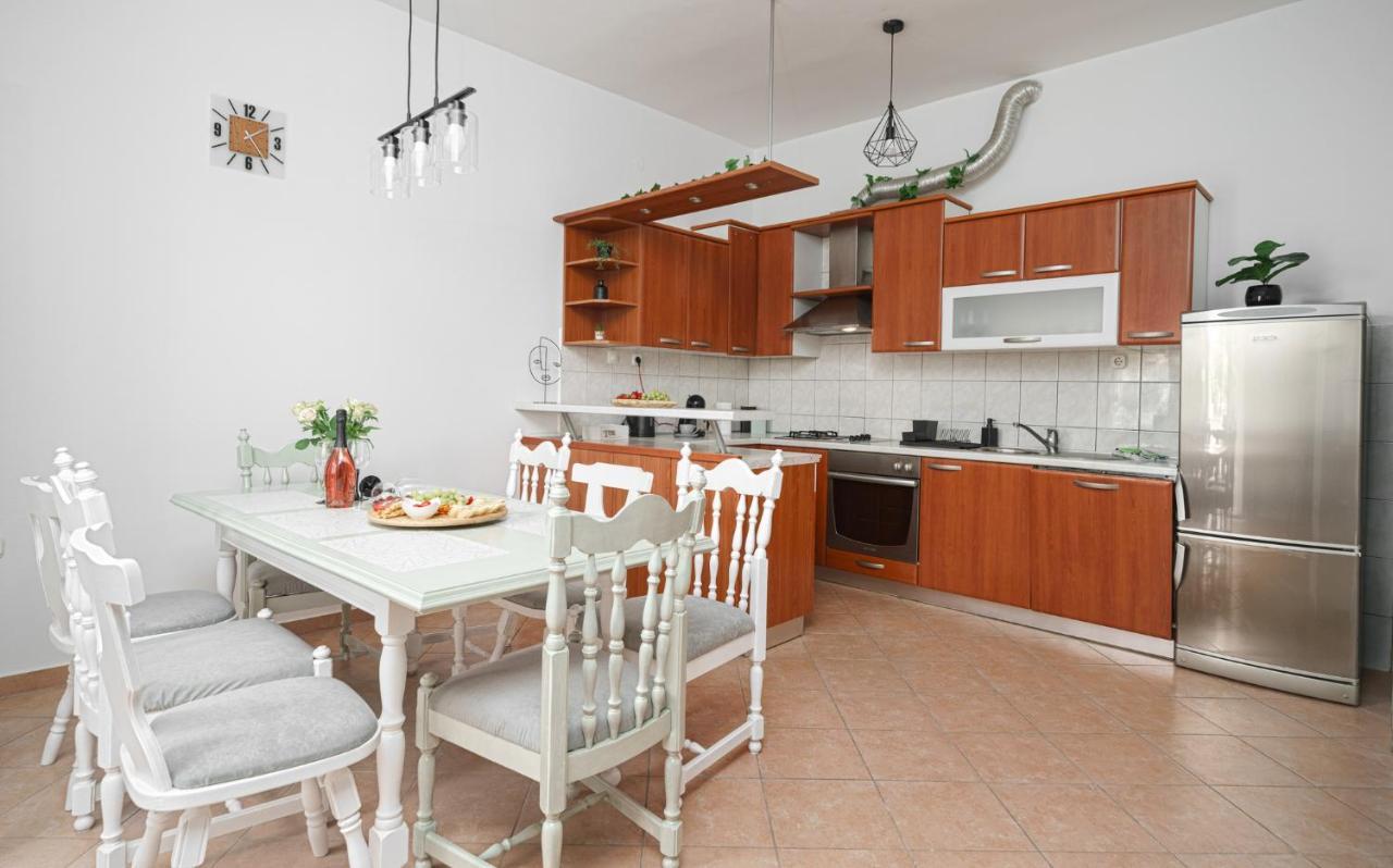 Apartman Rusula Vodice Exterior foto
